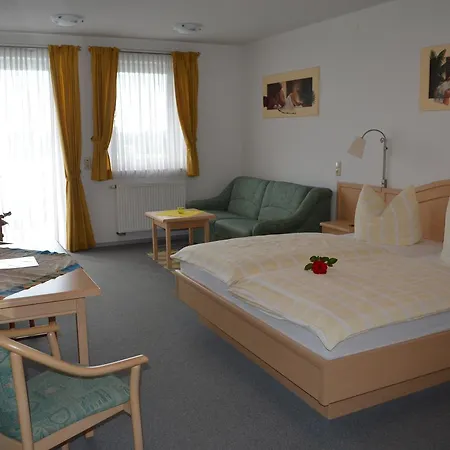 Augenstein Inn Winzer
